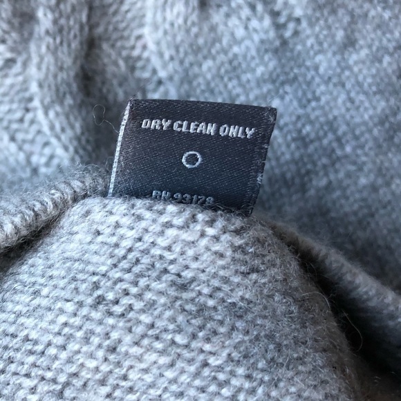 Neiman Marcus Cable knit Gray Peplum Sweater - S - Picture 11 of 11